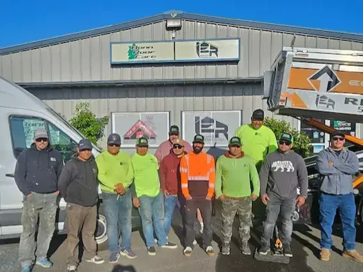 Bonn Roof Care local crew in Lane County
